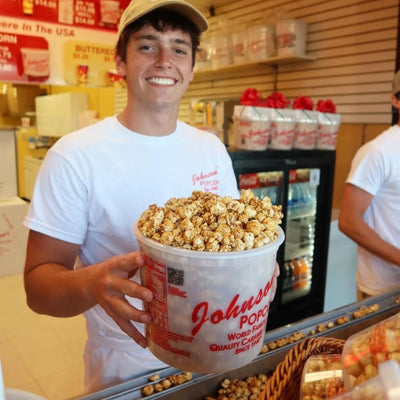 Johnson's Popcorn Caramel Popcorn Handmade, Freshly Popped Gourmet Sweet & Crunchy Delicious Treat for Family Parties, Movie Night Snack Gift Ready 28oz - World Famous Quality Caramel Corn Since 1940!