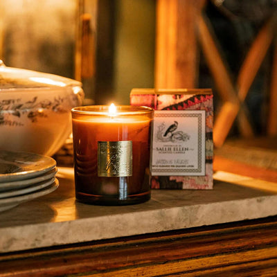 Jackson Vaughn Jeremiah Jo Candle | Aromatherapy Long Lasting Luxury Home Fragrance Decor Gifts Hand Poured Soy Wax Blend Notes of Amber, Sea Salt, Dried Florals 55 Hour Burn 14.5oz (Sallie Ellen)