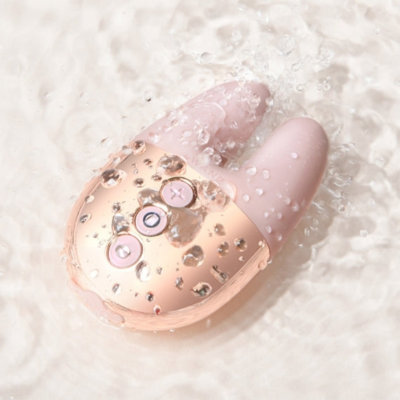 Mini Compact Vibrator Massager Double Vibe by Le Wand (Rose Gold)