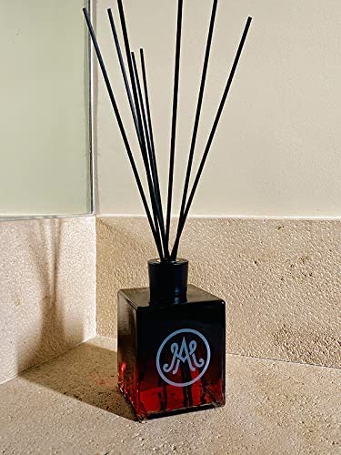 Amanda de Montal Fructus Vasconia Diffuser - Notes of Fig, Warm Grass, & Fig Milk - 500 ML
